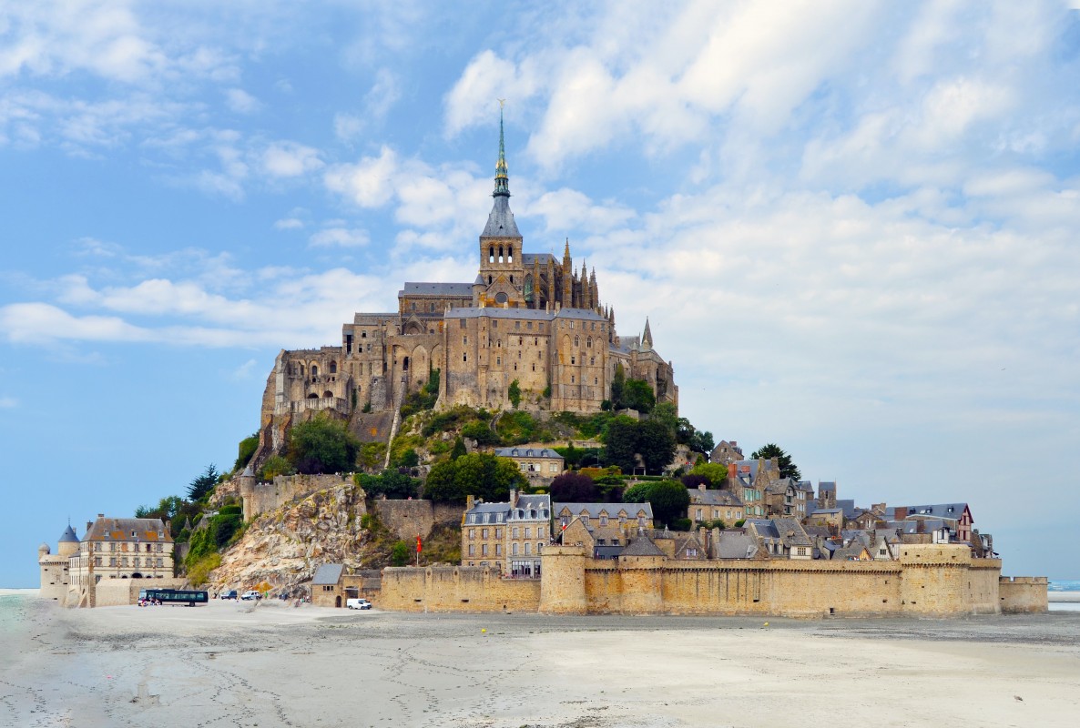 Mont Saint Michel village