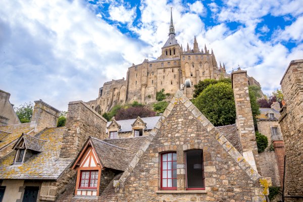 Ophorus Tours - Bayeux Private Transfer to Mont Saint Michel