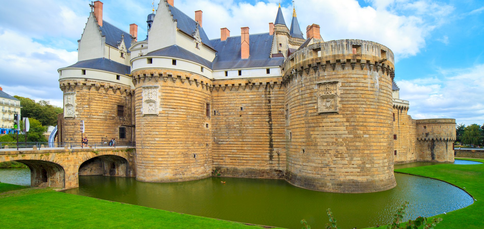 Ophorus Tours - Bayeux Private Transfer to Nantes