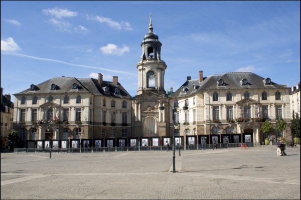 Ophorus Tours - Bayeux Private Transfer to Rennes