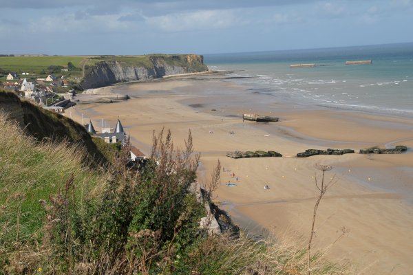 Ophorus Tours - D-Day Decoded: Museums & Mulberry Harbors Tour from Bayeux