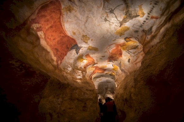 Ophorus Tours - See Lascaux Cave Art: Private Half-Day Tour from Sarlat