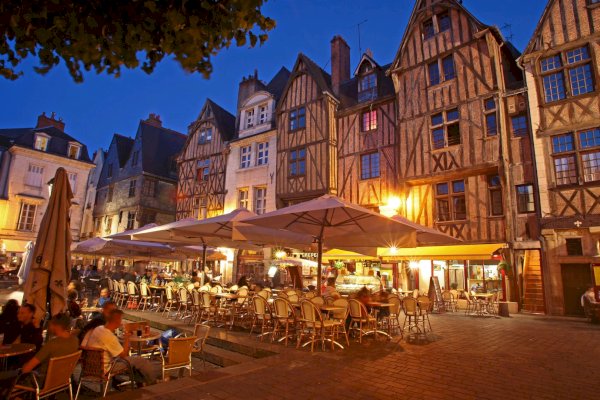 Ophorus Tours - 4-Day Small Group Tours Loire Valley Package - 3* Hotel