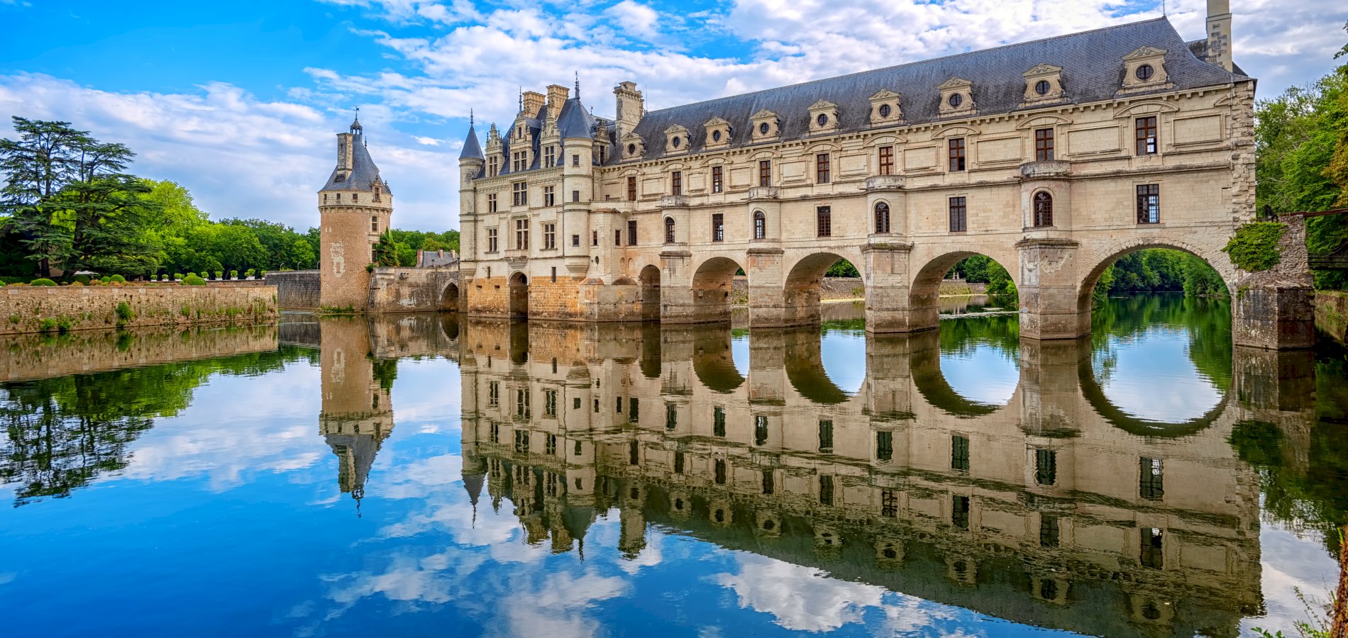 Ophorus Tours - Stunning Château de Chenonceau Private Tour for 2 - From Tours