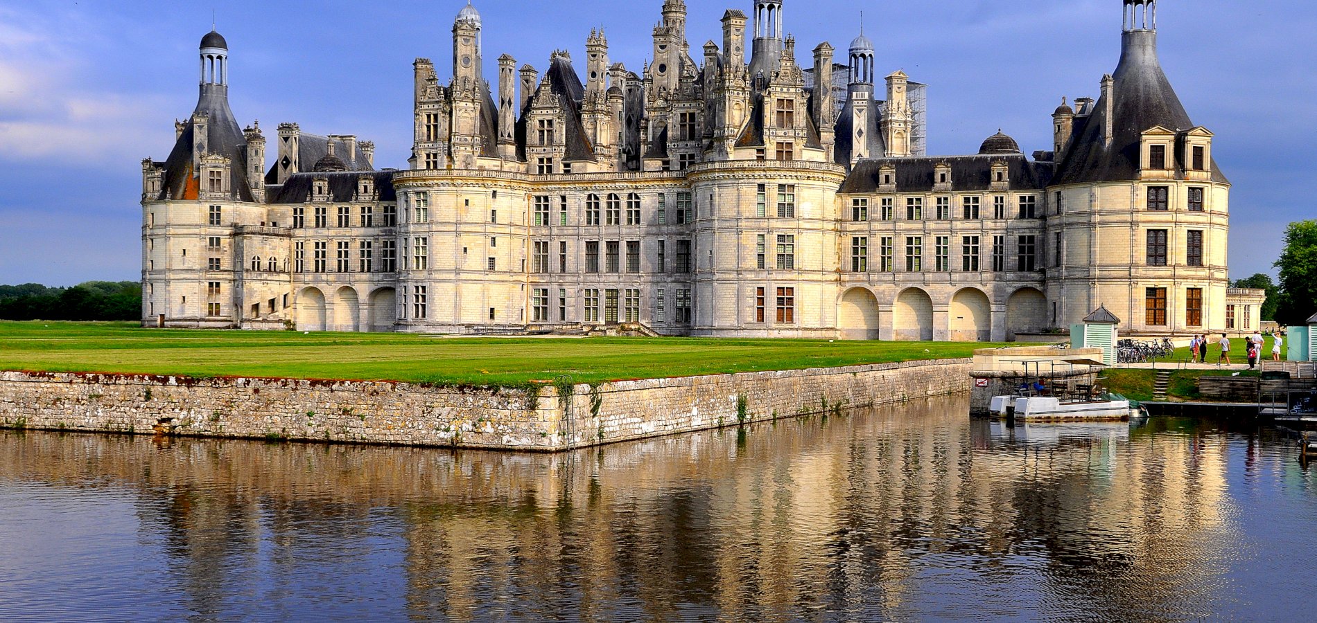 Ophorus Tours - Private Half-Day Loire Valley Castle Tour – Chambord for 2 persons