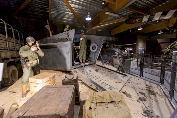 Ophorus Tours - D-Day Decoded: Museums & Mulberry Harbors Private Tour from Bayeux