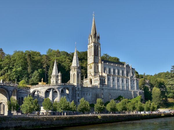 Bordeaux to Lourdes Private Transfer a Spiritual Journey Made Seamless