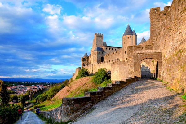 Ophorus Tours - From Toulouse to Barcelona Private Sightseeing Transfer