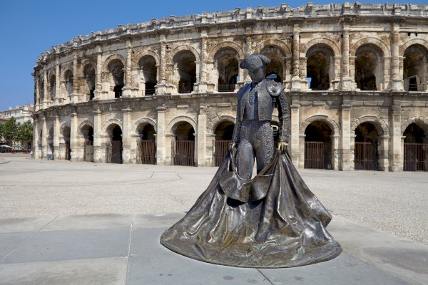 Ophorus Tours - From Marseille to Arles Private Transfer