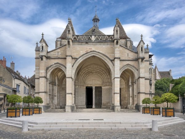 Private Beaune Guided Walking Tour With Licensed Tour Guide