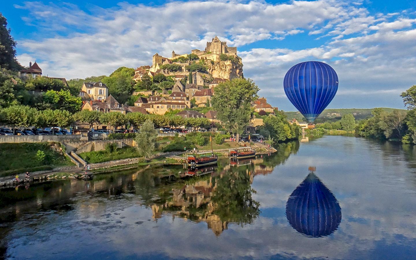 Ophorus Tours - Affordable Adventure: Shared Hot Air Balloon Flight - Dordogne Valley