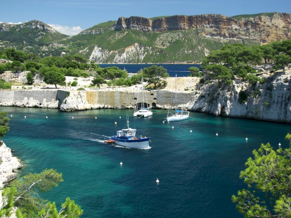 Shore Excursion from Marseille to Cassis, Calanques & Boat Ride private