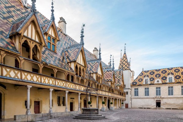 Ophorus Tours - Avignon Private Transfer to Beaune