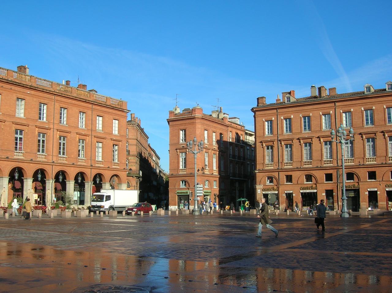 Ophorus Tours - Avignon Private Transfer to Toulouse